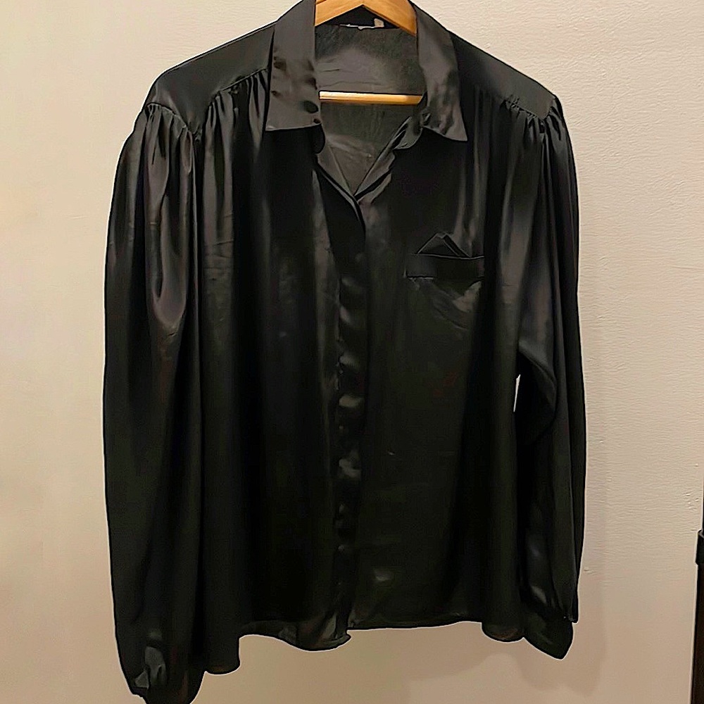 Black puff long sleeves collared blouse